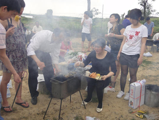 相約4月讓我們攜手一起去大自然,仰望藍(lán)天白云,游覽湖光山色(圖3)